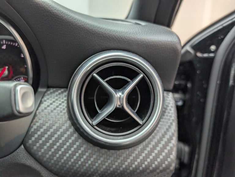 2018 Mercedes-Benz A-Class 2.1 A200d AMG Line (Premium Plus) Hatchback 5dr Diesel 7G-DCT Euro 6 (...