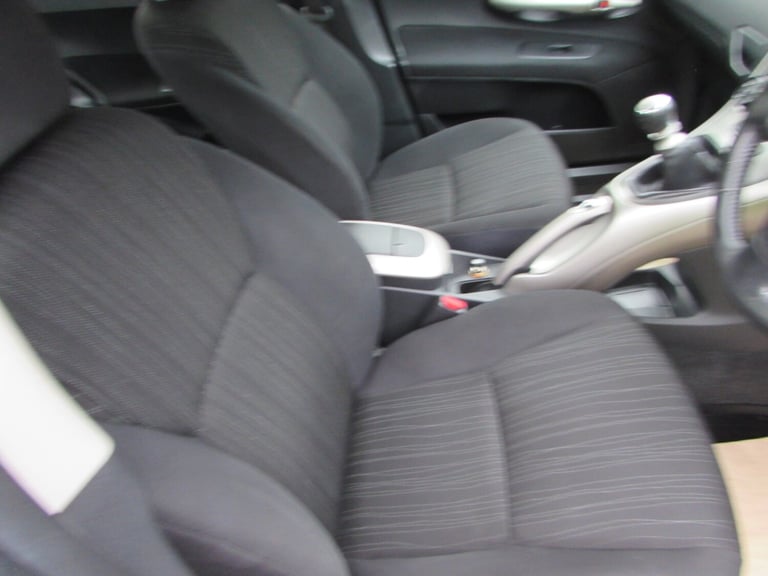 2009 Toyota Auris 1.33 Dual VVTi T3 5dr HATCHBACK Petrol Manual