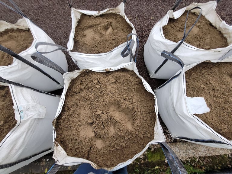 image for BUILDING / PLASTERING SAND IN 1 TON / TONNE BAGS