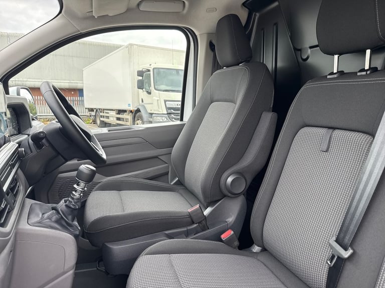  Volkswagen Transporter Panel Van 2.0 Tdi T32 Commerce Plus Panel Van 5dr