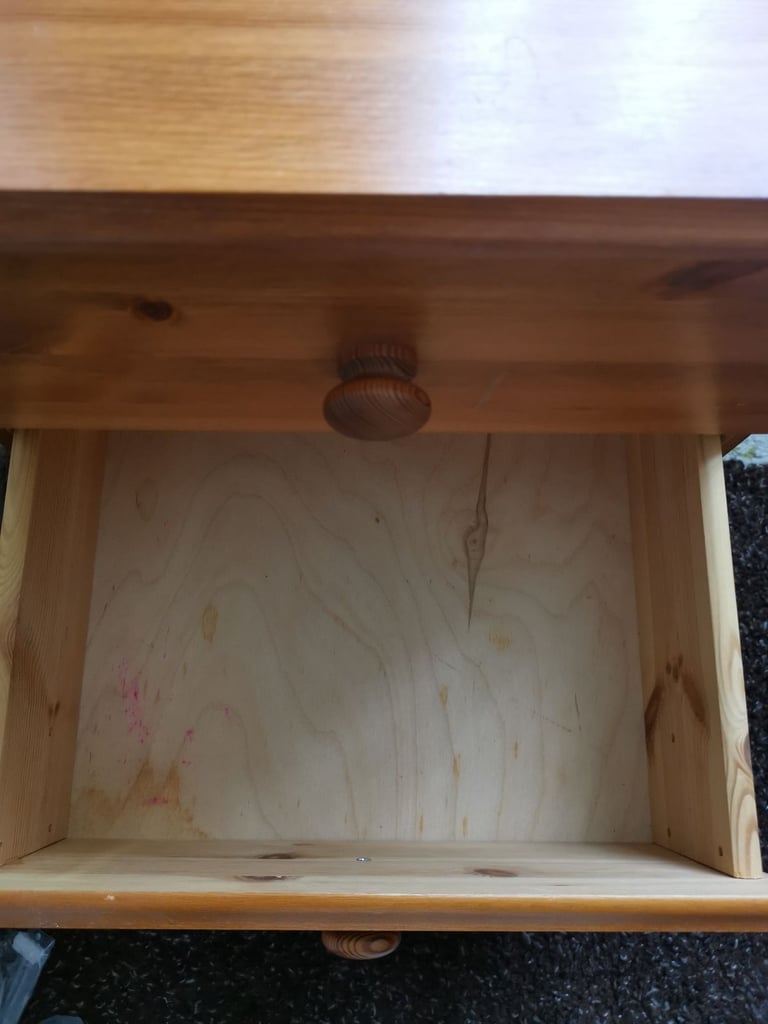 Bedside table