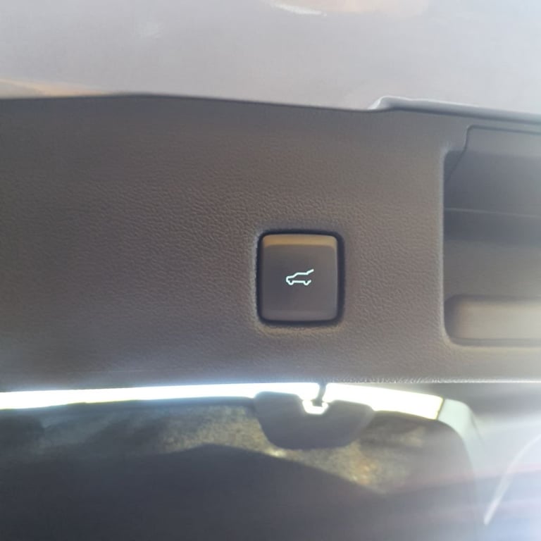 2024 73 FORD KUGA 2.5H DURATEC ST-LINE X EDITION SUV 5DR PETROL HYBRID CVT EURO