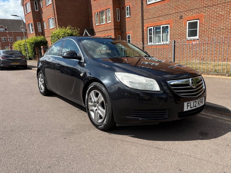 Cheap Vauxhall, INSIGNIA, Hatchback, 2012, Manual, 1956 (cc),5 doors for sale in Bedford, Bedfordshire