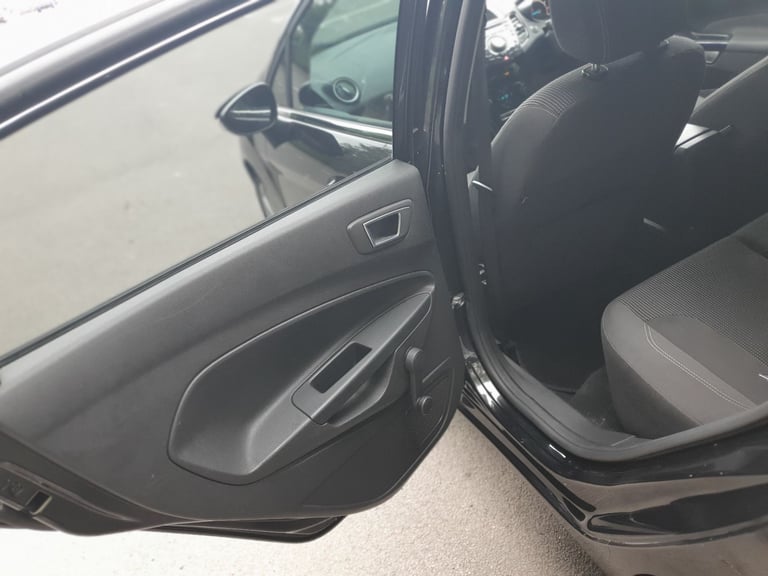 Ford, FIESTA, 2015, Manual, Titanium 998 (cc), 5 doors