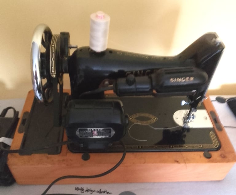 Vintage Singer Sewing Machine