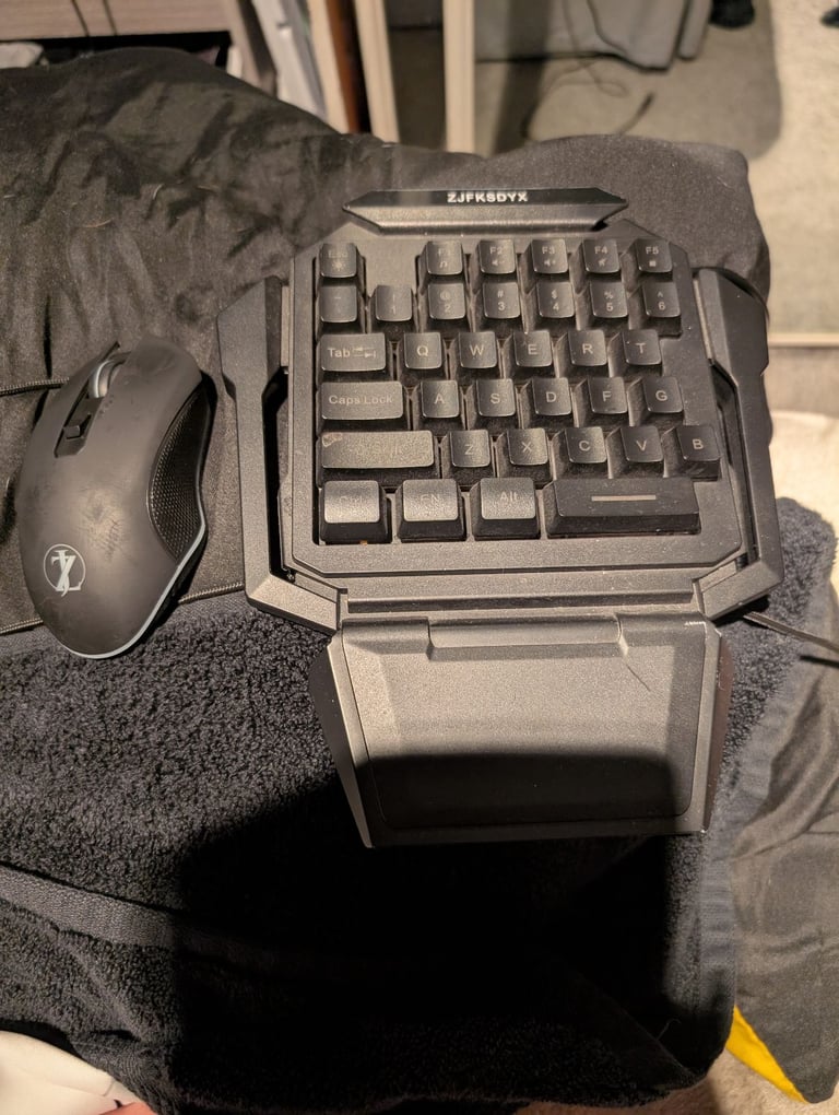 Half keyboard and mouse