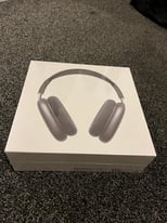Apple AirPods Max space grey