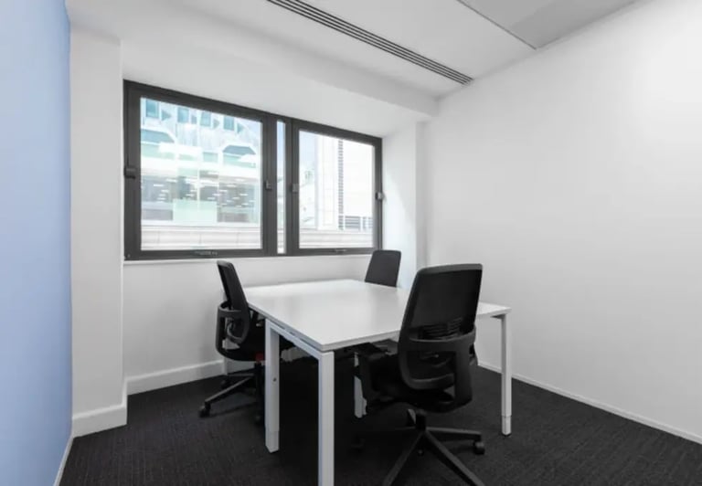 4 to 40 Person Private Office Suites to rent in *Blackfriars*, Central London EC4