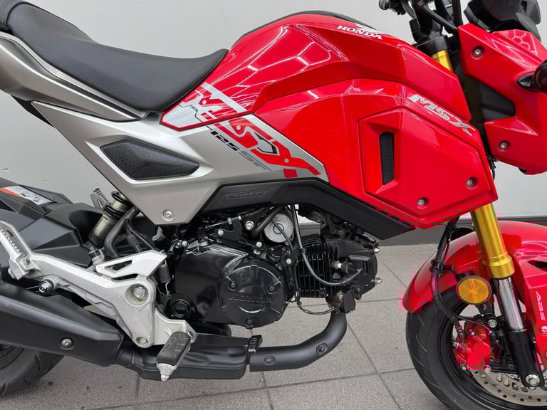 HONDA MSX 125 GROM RED, 2021 70REG ONLY 4,884 MILES 125CC USED MOTORBIKE