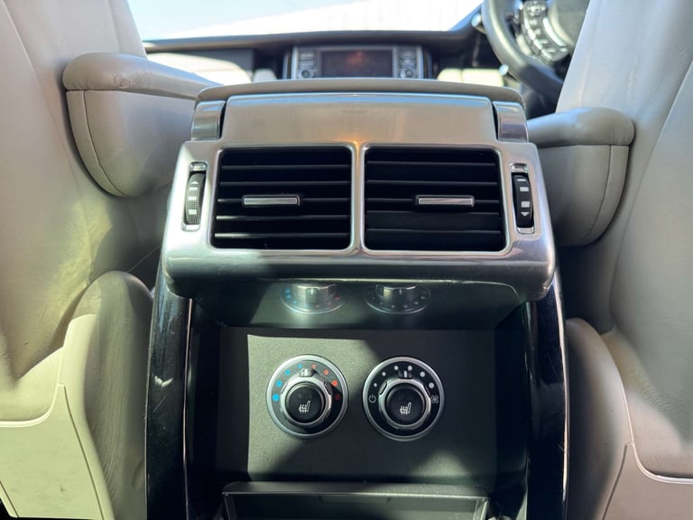 2012 Land Rover Range Rover 4.4 Range Rover Vogue SE TDV8 Automatic 4WD 5dr - NATIONAL DELIVERY* ...