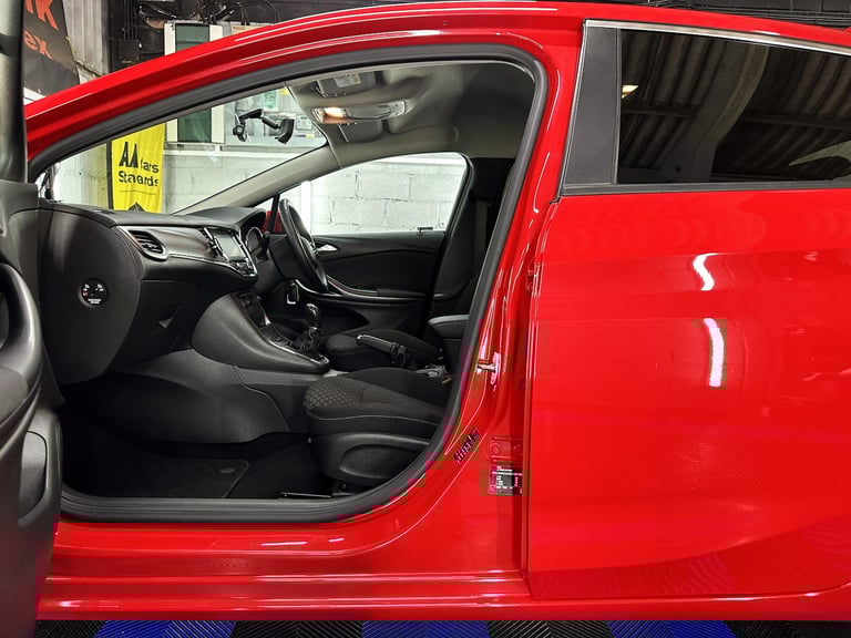 2016 Vauxhall Astra 1.0i Turbo ecoFLEX Tech Line Hatchback 5dr Petrol Manual