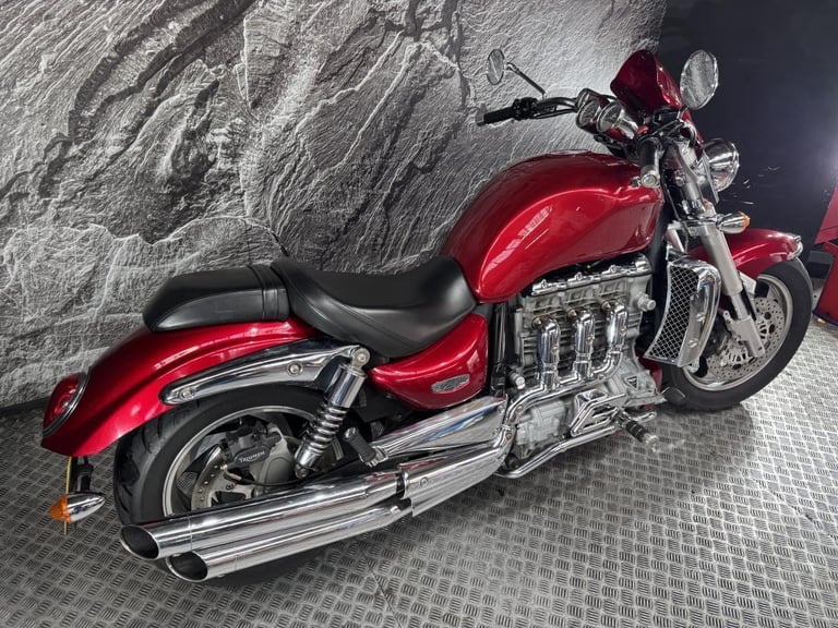 TRIUMPH ROCKET III 3 2004
