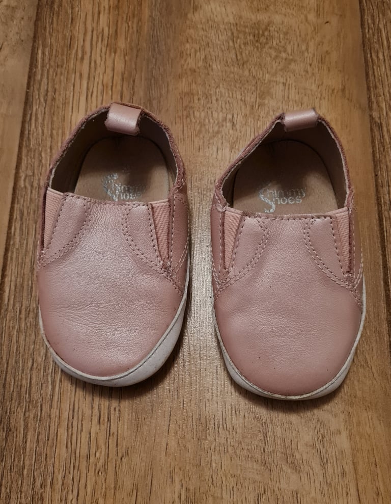 Dotty Fish toddler baby leather shoes LIKE NEW