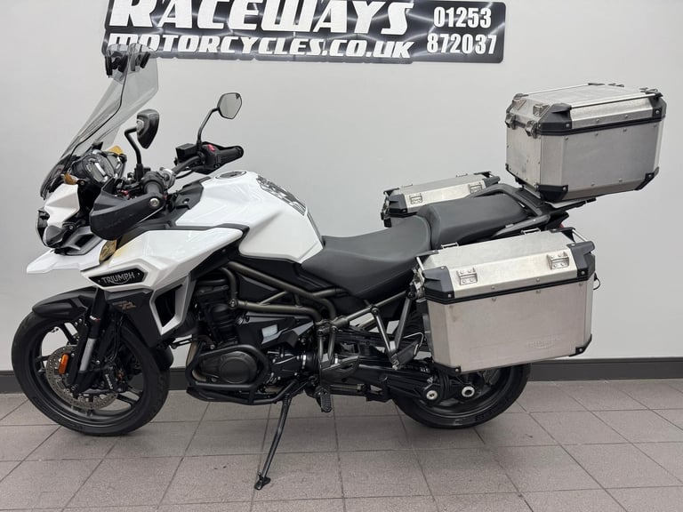 TRIUMPH TIGER EXPLORER XR 2016 65 REG 15,518 MILES WHITE USED MOTORCYCLE 1215CC