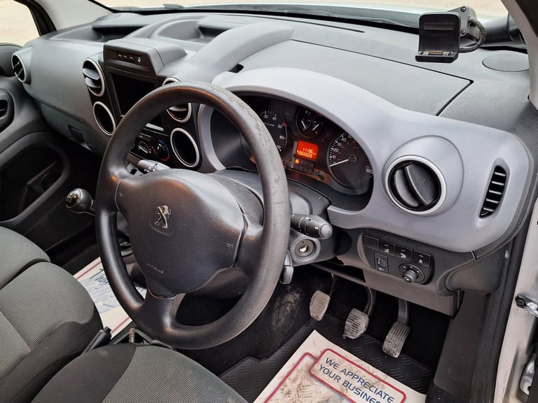 2017 Peugeot Partner 1.6 BlueHDi 651 Professional Panel Van 5dr Diesel Manual L1 (112 g/km, 73.9 ...