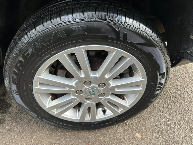 2009 Land Rover Discovery 3.0 TDV6 HSE 5dr Auto ESTATE Diesel Automatic