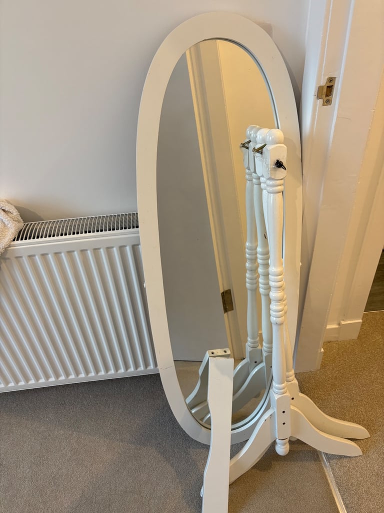 Full length standing mirror 