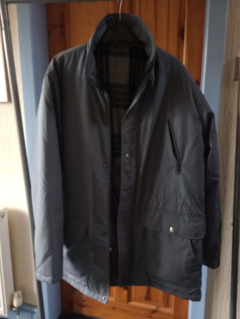 Men’s Greenwoods Winter Coat –  Size S 