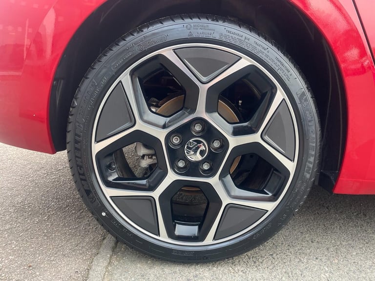 2025 Vauxhall Astra Ultimate 1.2T 145PS MHEV Hybrid e-DCT6 Auto HATCHBACK Petrol/Electric Hybrid ...