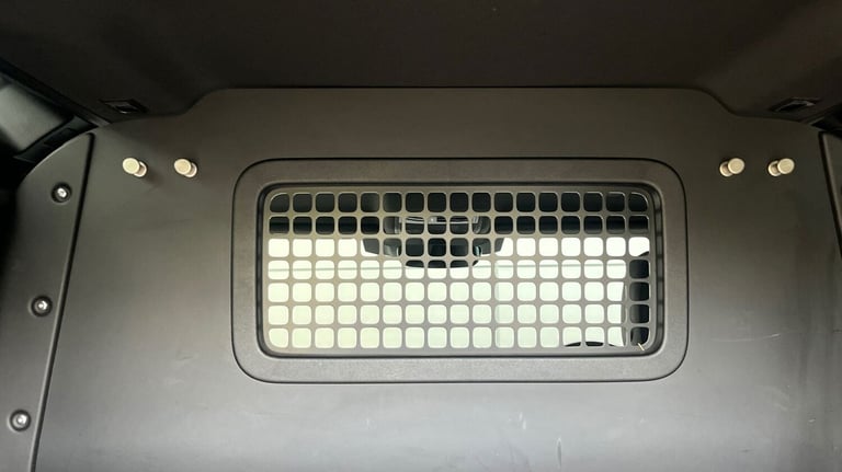 2023 Land Rover Defender 3.0 D250 Hard Top SE Auto PANEL VAN DIESEL Automatic