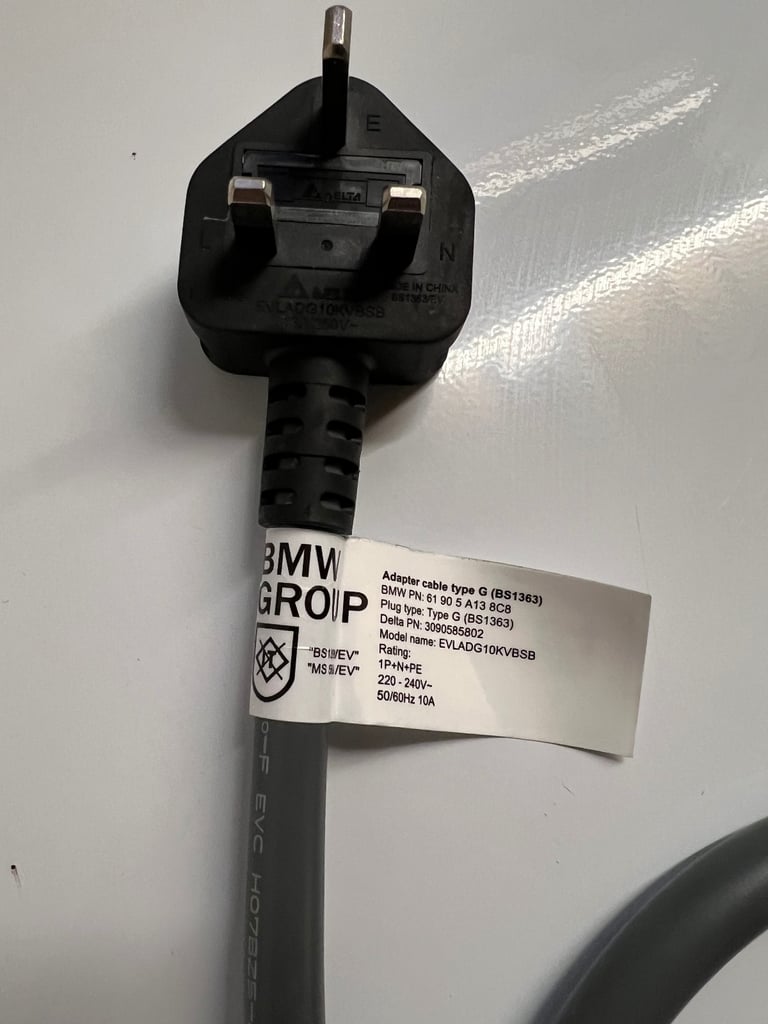 BMW Genuine car fast charger cable and adapter 