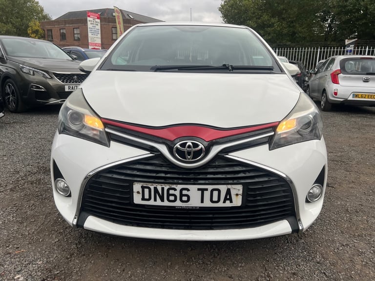 image for 2016 Toyota Yaris 1.33 VVT-i Icon 5dr HATCHBACK Petrol Manual
