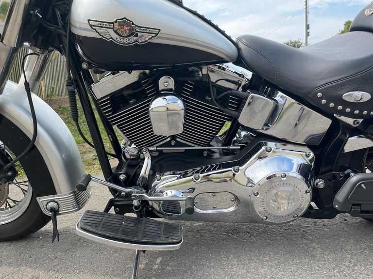 HARLEY DAVIDSON FLSTCI HERITAGE SOFTAIL CLASSIS 100th ANN, 14,318 MILES, £8495