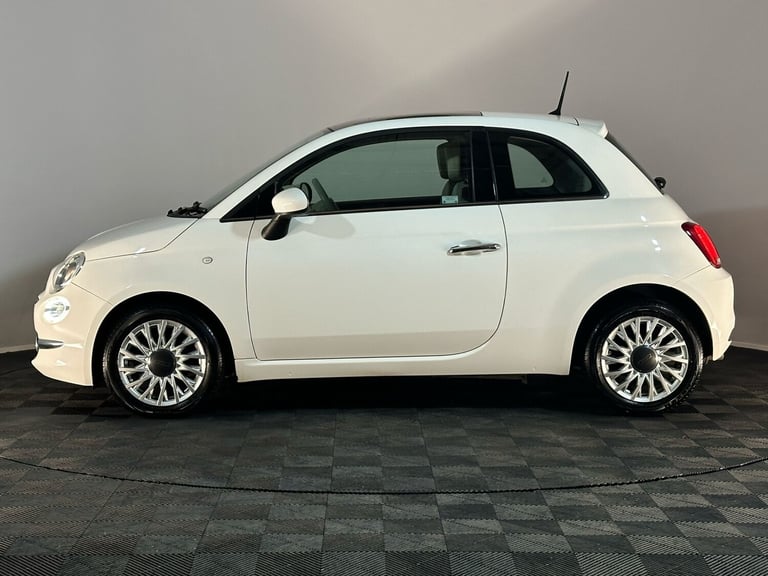 WHITE 2016 FIAT 500 LOUNGE 1.2 PETROL 3 DOOR HATCHBACK 1 PREVIOUS OWNER £20 TAX