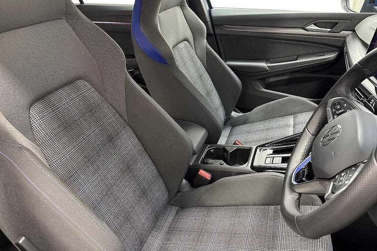2025 Volkswagen Golf 1.5 TSI 272 GTE eHybrid 5dr DSG Hatchback PETROL/ELECTRIC Automatic