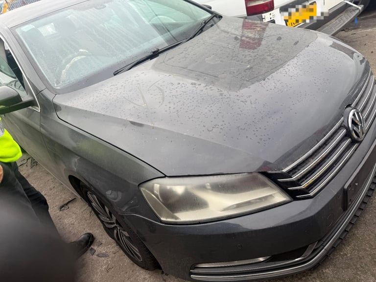 Breaking spare parts vw passat b7 grey