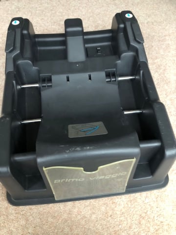 Mamas Papas Primo Viaggio Group 0 Car Seat with Surefix Base
