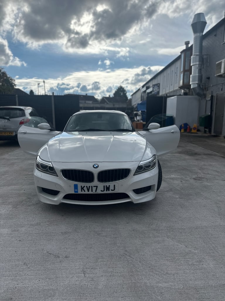 BMW, Z4, Convertible, 2017, Semi-Auto, 1997 (cc), 2 doors