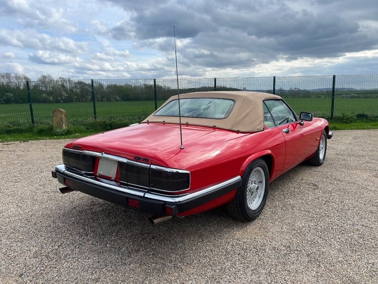 JAGUAR XJS CONVERTIBLE 5.3 V12 RARE IMPORTED RHD AUTO * FRESH IMPORT *