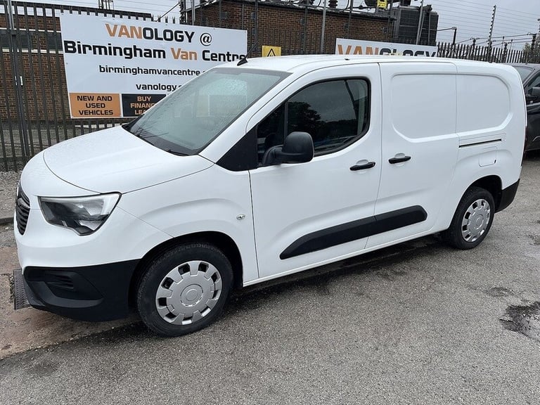 2022 Vauxhall Combo Turbo D 2300 Dynamic Panel Van Diesel Manual