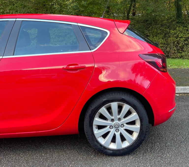 Vauxhall, ASTRA, Hatchback, 2014, Manual, 1956 (cc), 5 doors