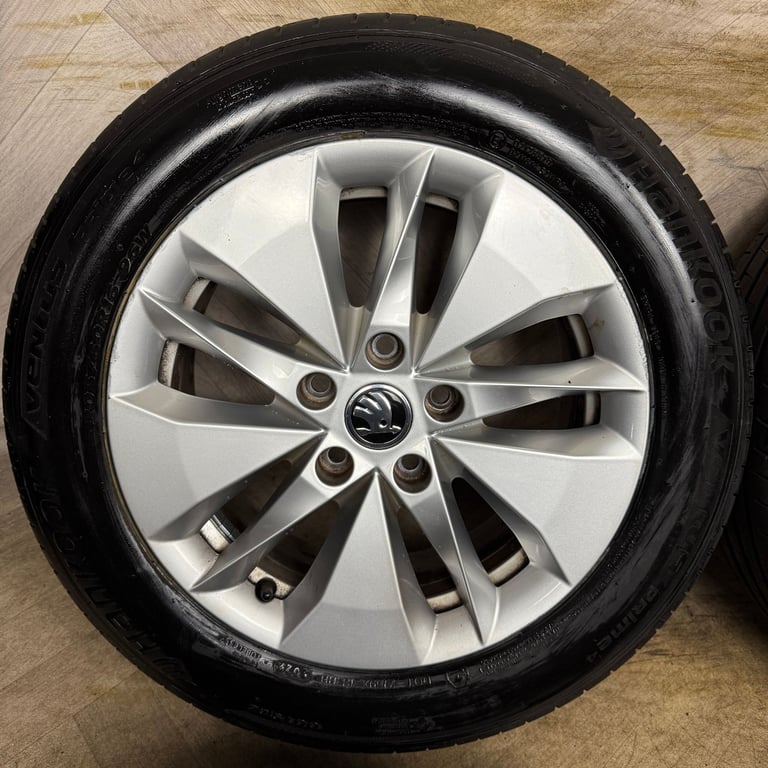 16'' GENUINE SKODA OCTAVIA MK4 WHEELS TYRES ALLOYS
