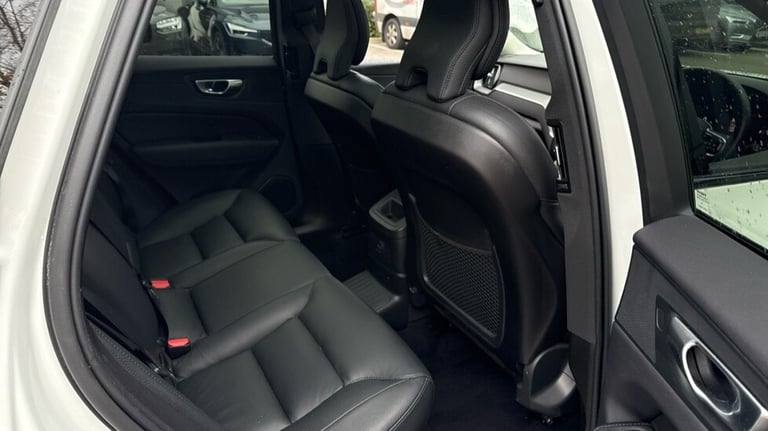 2023 Volvo XC60 Recharge Plus, T6 AWD plug-in hybrid, Electric/Petrol, Dark Estate Petrol Paralle...