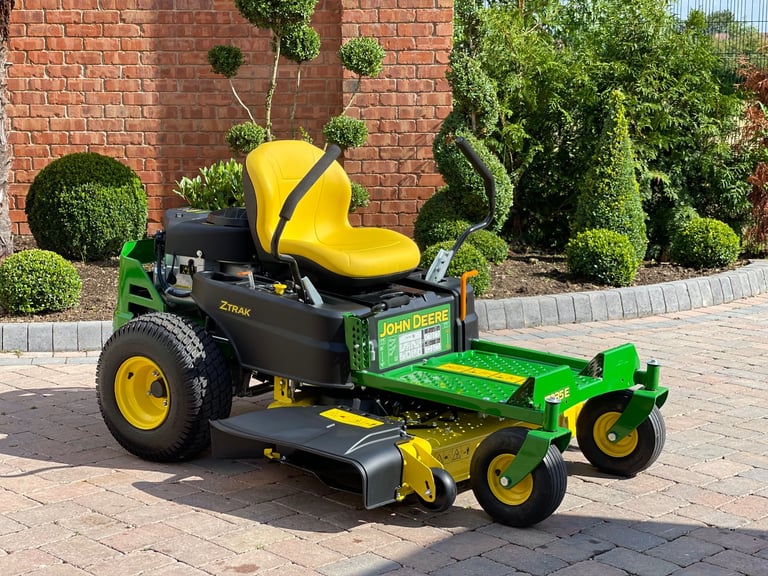 John Deere Z335E Zero Turn Mower / New Ride on mower / Stiga Husqvarna 