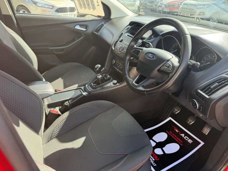 Ford Focus 1.0 EcoBoost 125 Zetec S 5dr, Cheap tax/ insurance Petrol