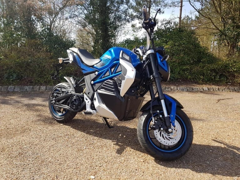 image for Lexmoto Cypher Electric and  Stylish