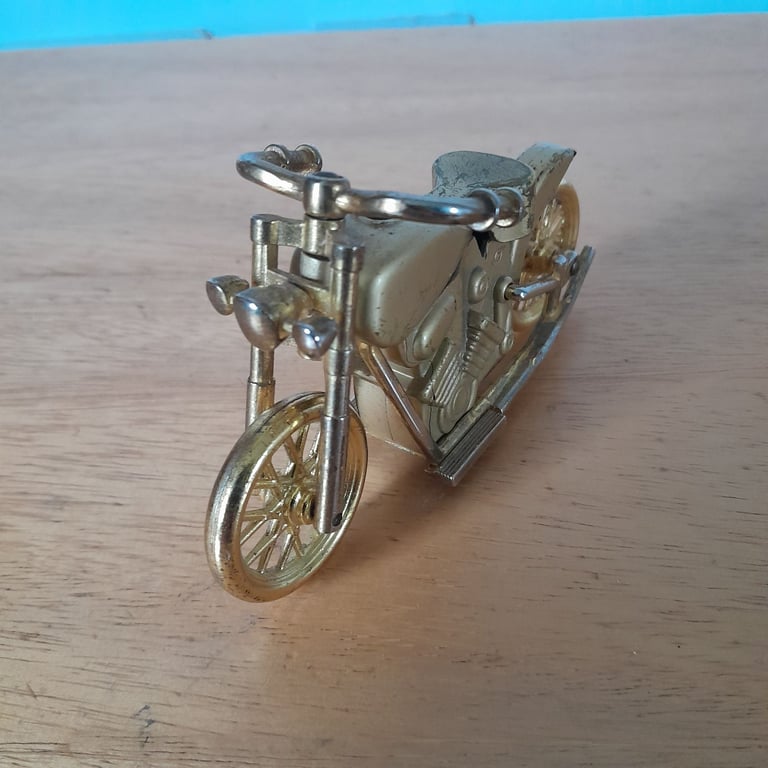 vintage novelty motorcycle lighter 