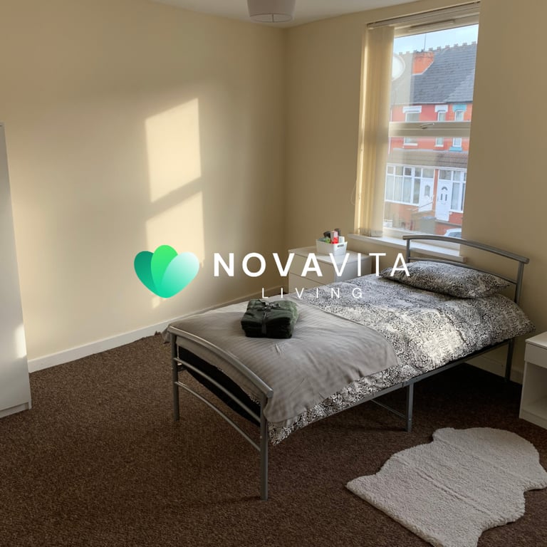 Luxury Shared Accommodation Supported Living for Homeless, Benefits, Emergency DSS Ref 085