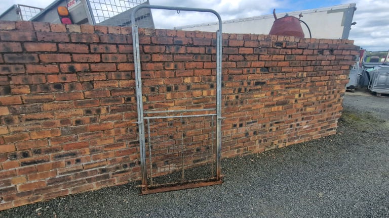 3ft sheep handling race  pen guillotine gate farm livestock tractor 