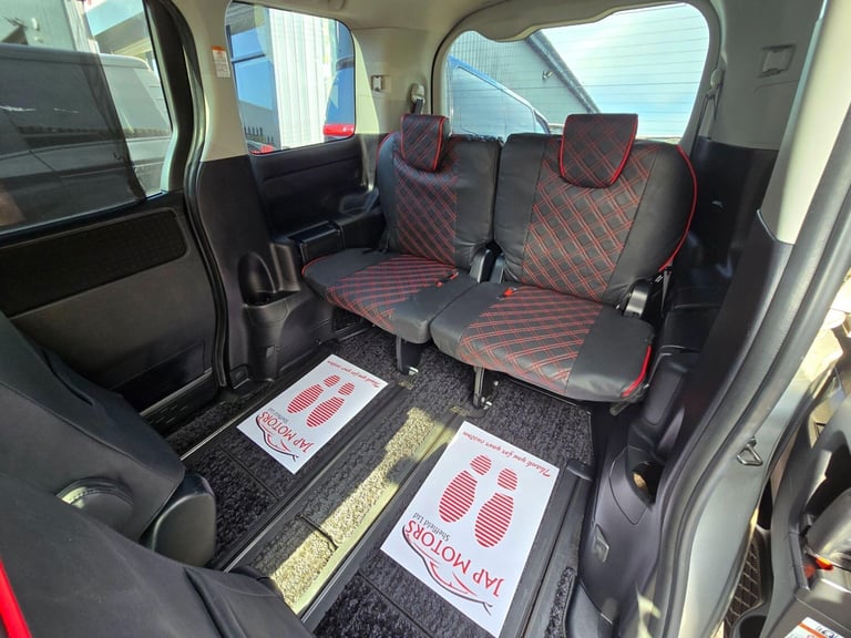 WE HAVE 6 MORE VOXY HYBRID AVAILABLE