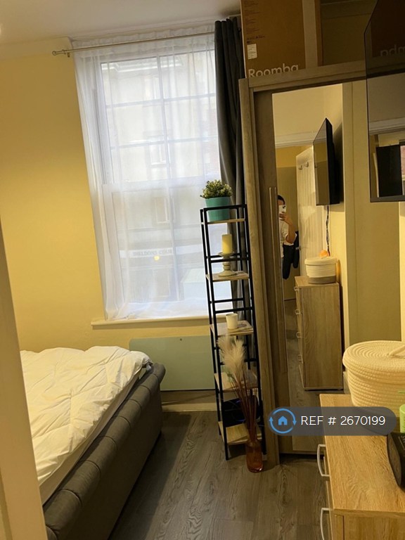 1 bedroom flat in Winchcombe Street, Cheltenham, GL52 (1 bed) (#2670199)