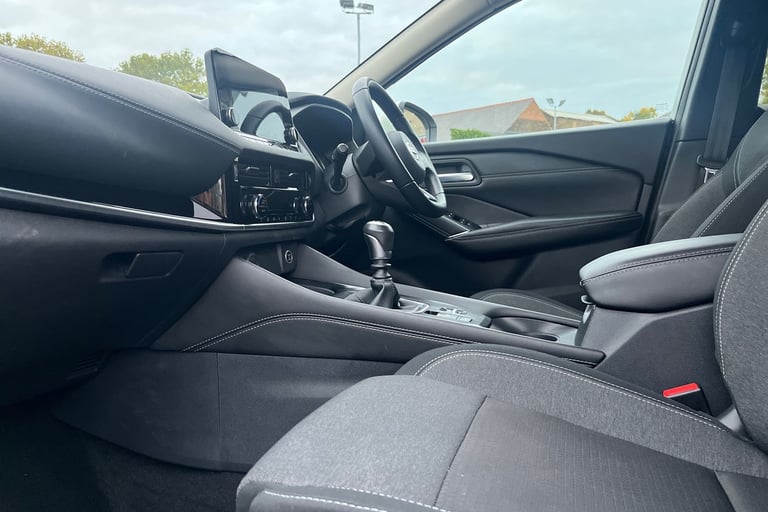 2022 Nissan Qashqai 1.3 DiG-T MH N-Connecta 5dr Hatchback Petrol Manual