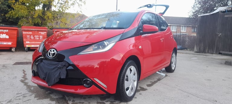 image for Toyota, AYGO, Hatchback, 2014, Manual, 998 (cc), 5 doors