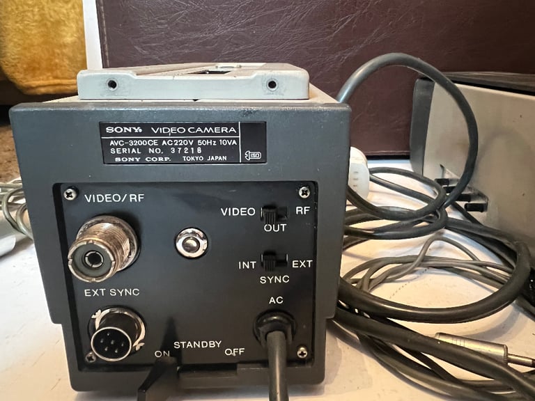 Powers On Vintage Sony AVC-3200CE Video Camera Original Case View Finder & more