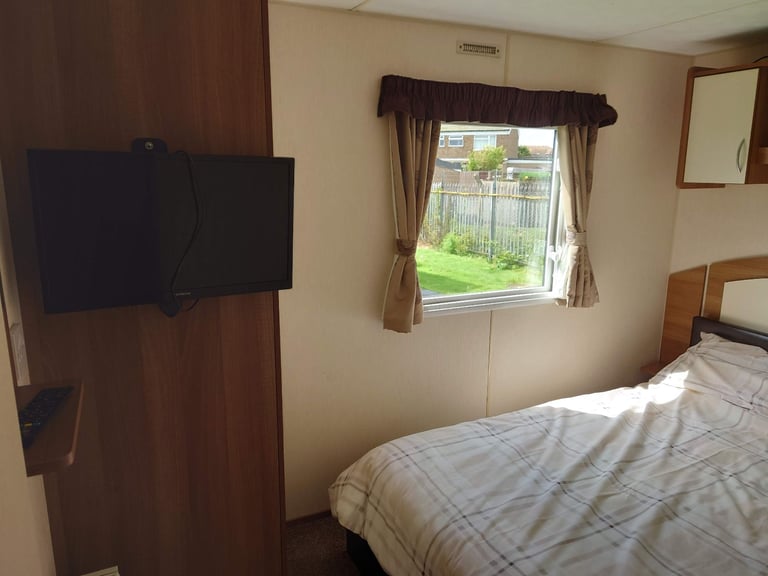 3 bedroom caravan to rent out of season - ideal for contractors or quiet breaks