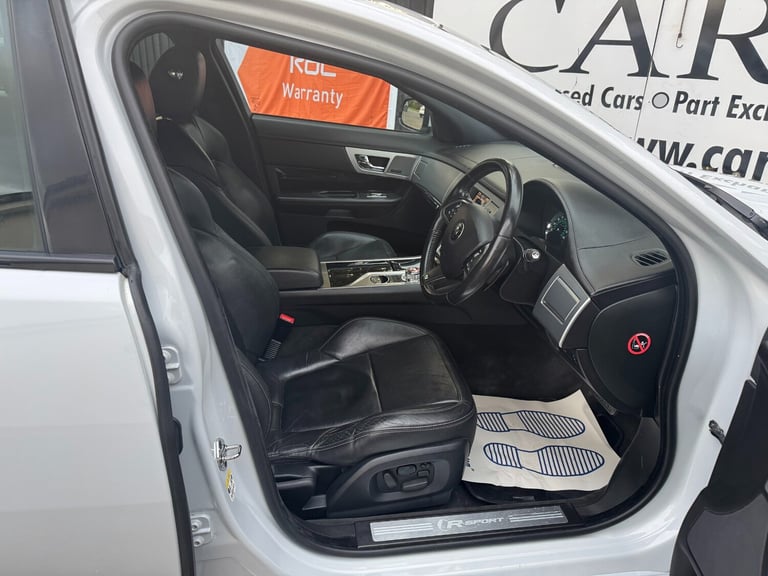 2015 Jaguar XF 2.2d R-Sport Black 4dr Auto SALOON Diesel Automatic